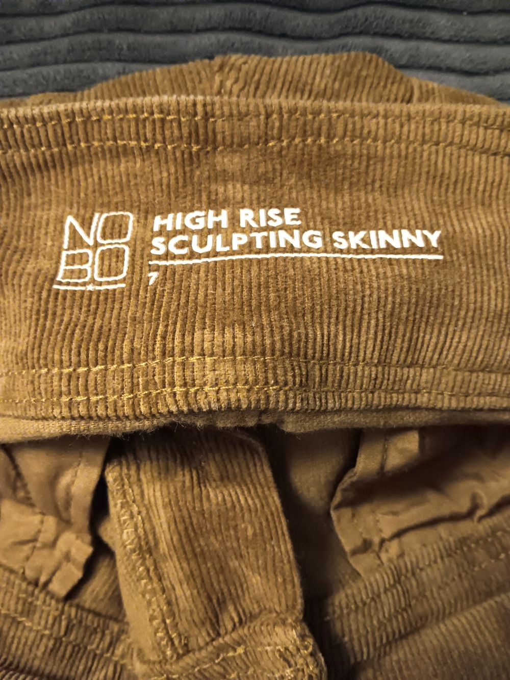High Rise Sculpting Skinny Corduroy Pants – Women's Size 7 - Picture 8 of 8